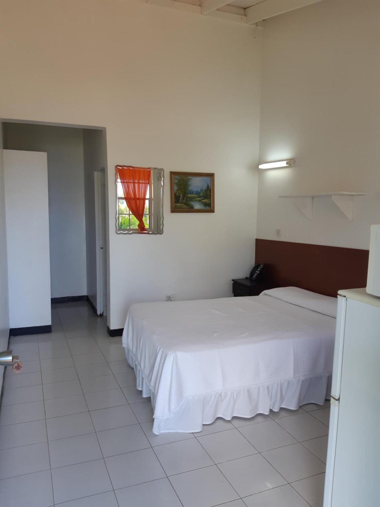 Portsmouth Beach Hotel Bilik gambar